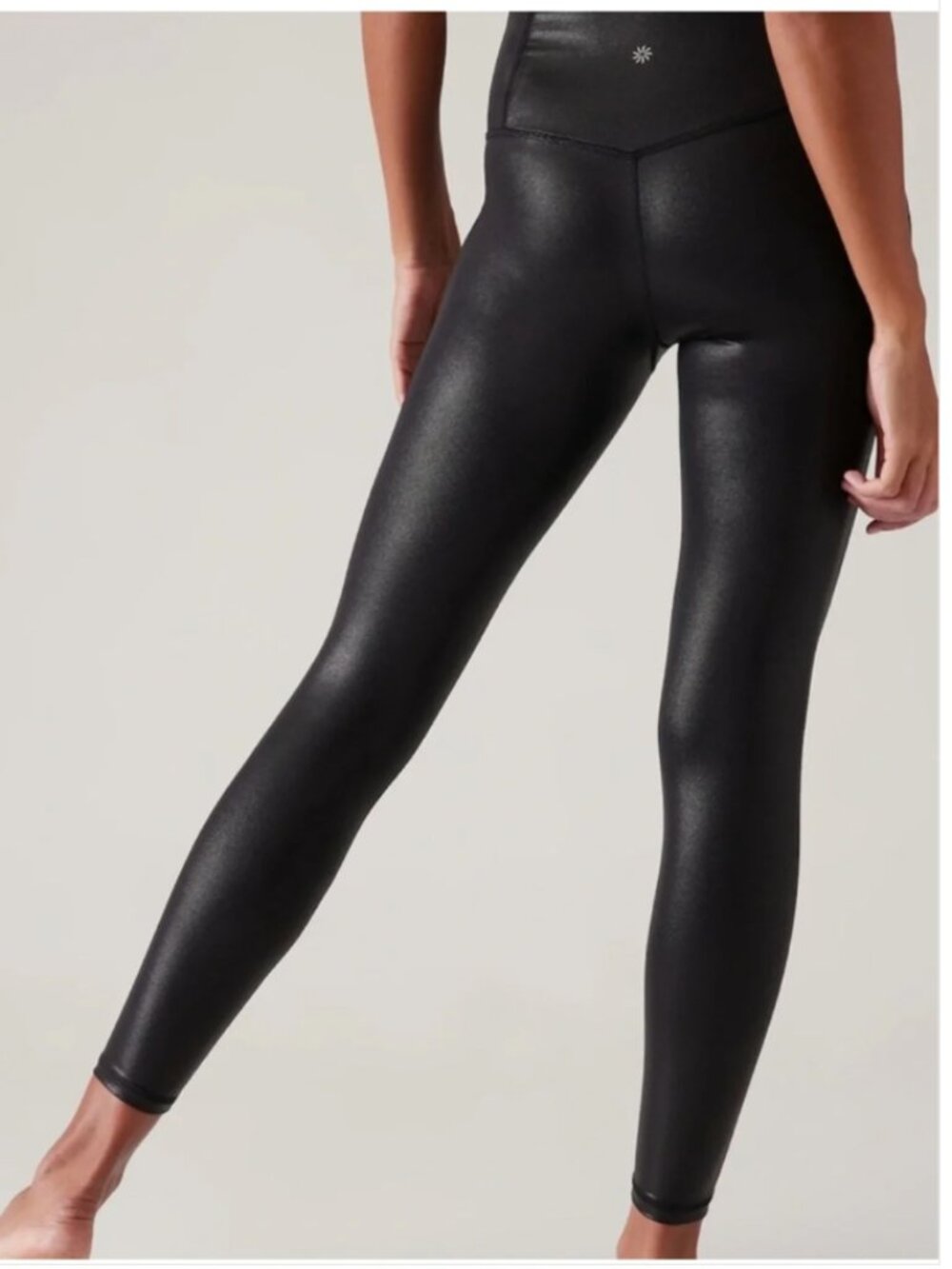 EUC Athleta Elation Shine Tight Legging Black Women's Medium Tall 985227